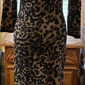 Ladies fitted long sleeve leopard print dress